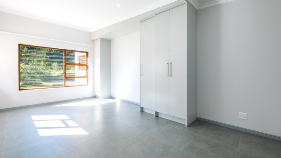 5 Bedroom Property for Sale in Sedgefield Central Western Cape